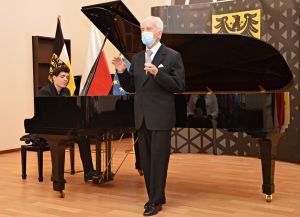 1391st  Liszt Evening. Trzebnica, the District Office, 19th Feb 2021 The performers were Tomasz Marut - piano and Juliusz Adamowski - commentary. Photo by Waldemar Marzec.